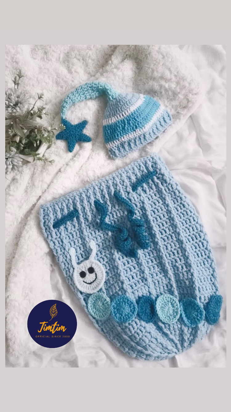 Cozy Cocoon Crochet baby Bag and Cap Set for Newborns