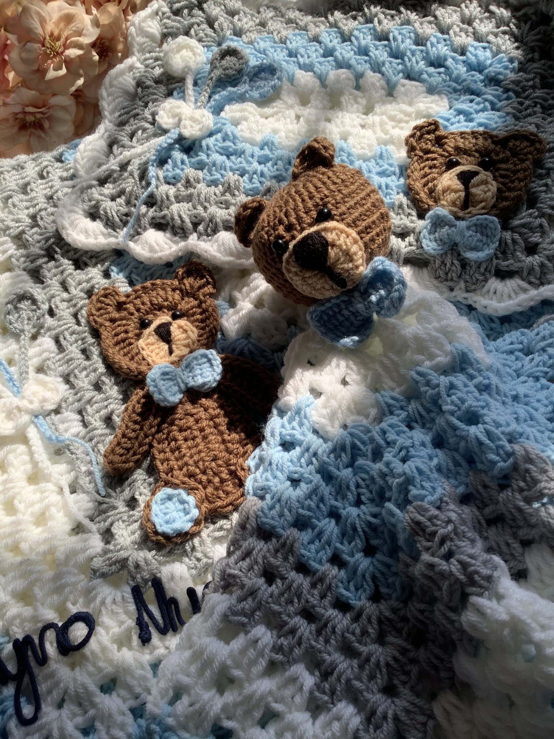 Handcrafted Crochet Baby Blanket Set for 0-6 Months - Image 5