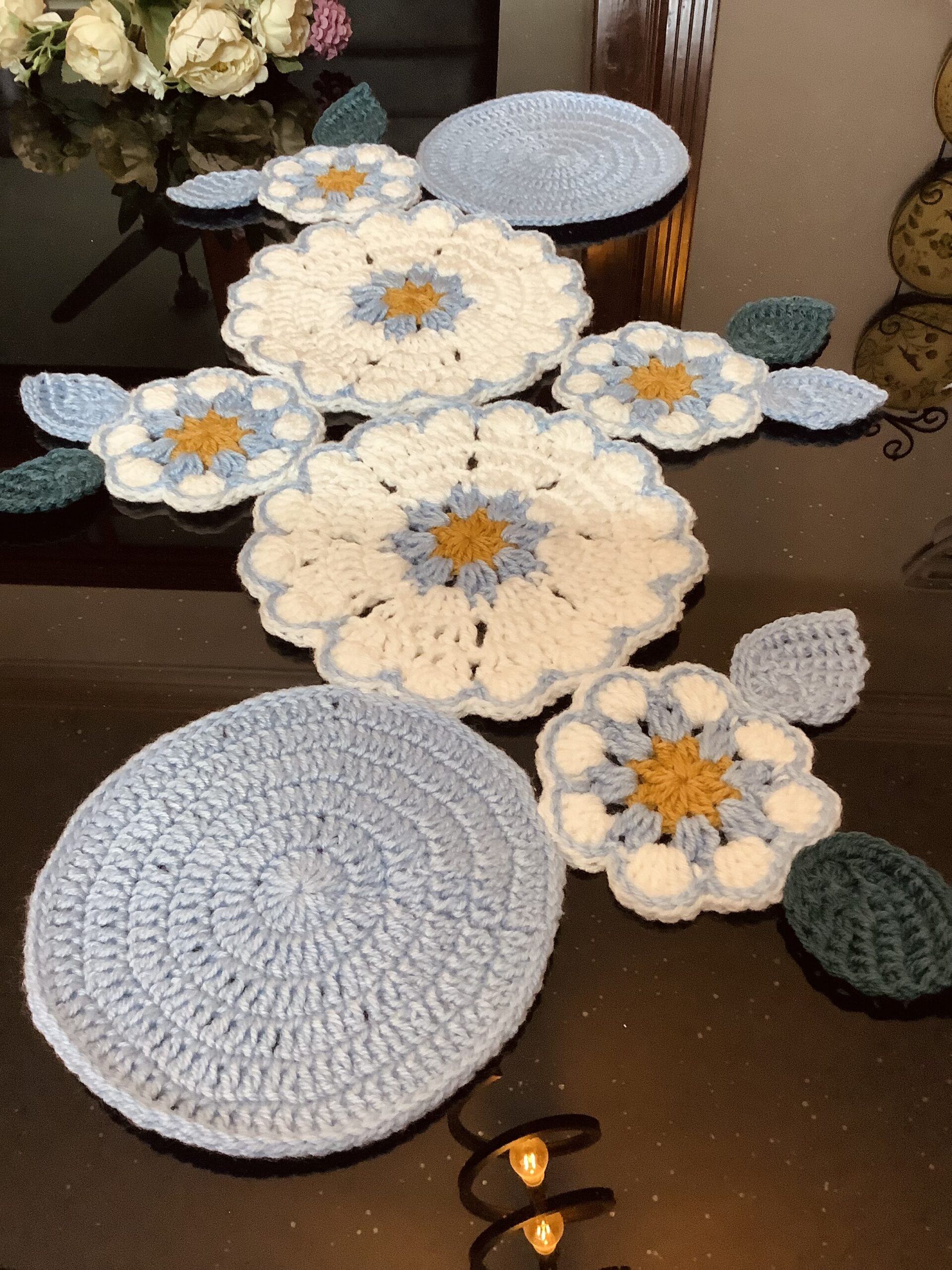 Table Runner Aqua and white - Image 3