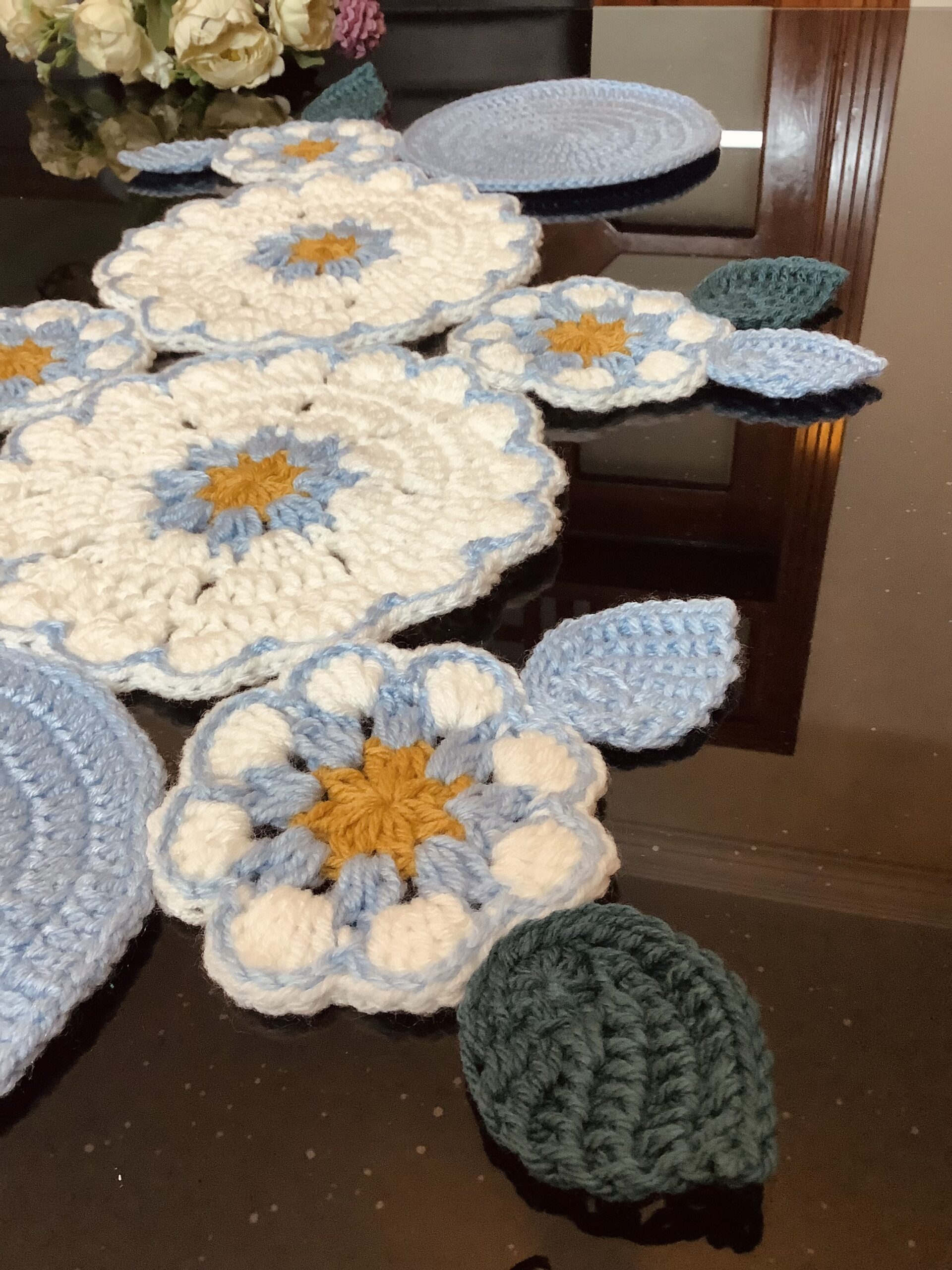 Table Runner Aqua and white - Image 2