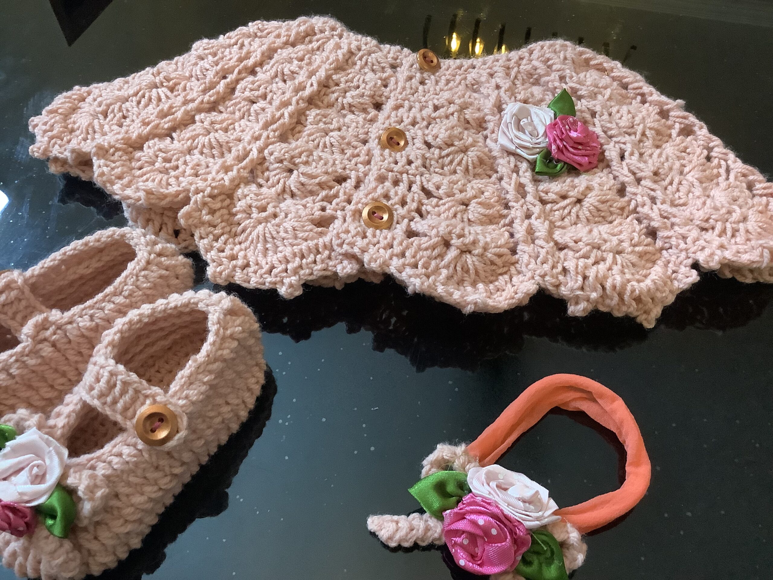 Crochet Girl Poncho and Booties - Image 2