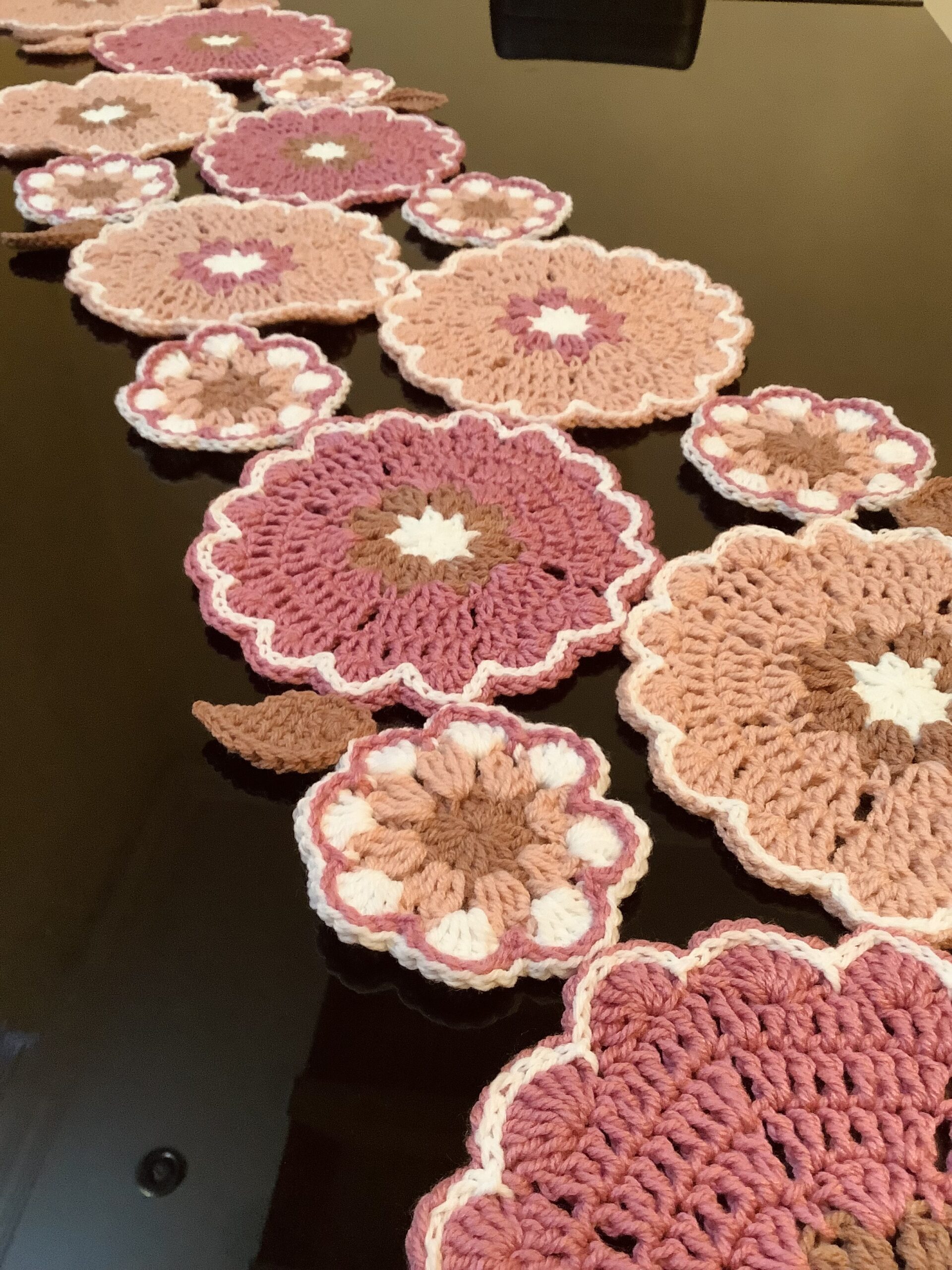 Table Runner - Image 2